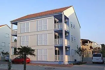 Marina Gromela 3*