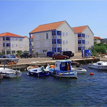 Marina Gromela Mirce