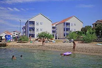 Marina Gromela Lägenhetshotell Mirce