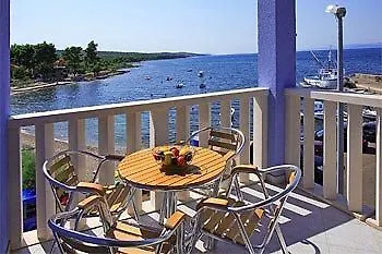 Marina Gromela Lägenhetshotell