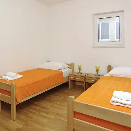 Marina Gromela Lägenhetshotell 3*